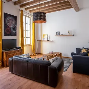 Le Avignon