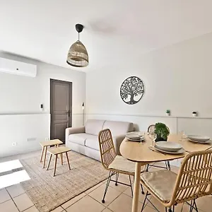 L'olivier - 2 Terrasses - Clim Ac - Wifi - Proche Theatres Avignon